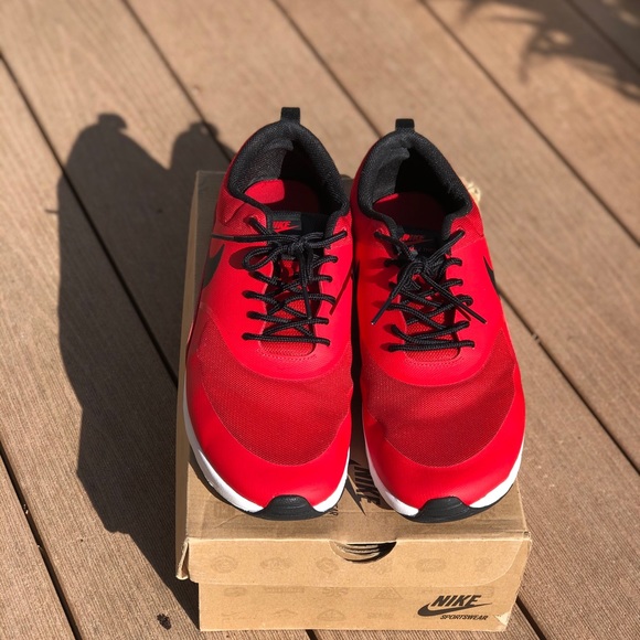 🤑 Women’s Nike Shoe - Picture 5 of 7